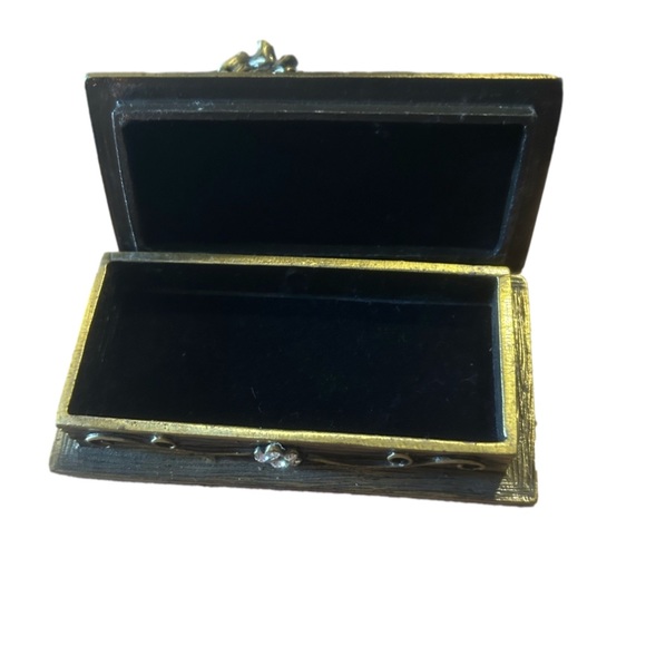 Vintage Borghese Recumbent Lion box. - Picture 6 of 7